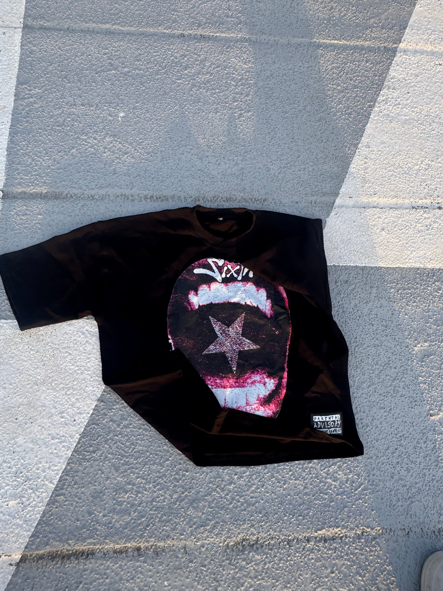 “P!NKSTAR” HEAVYWEIGHT TEE