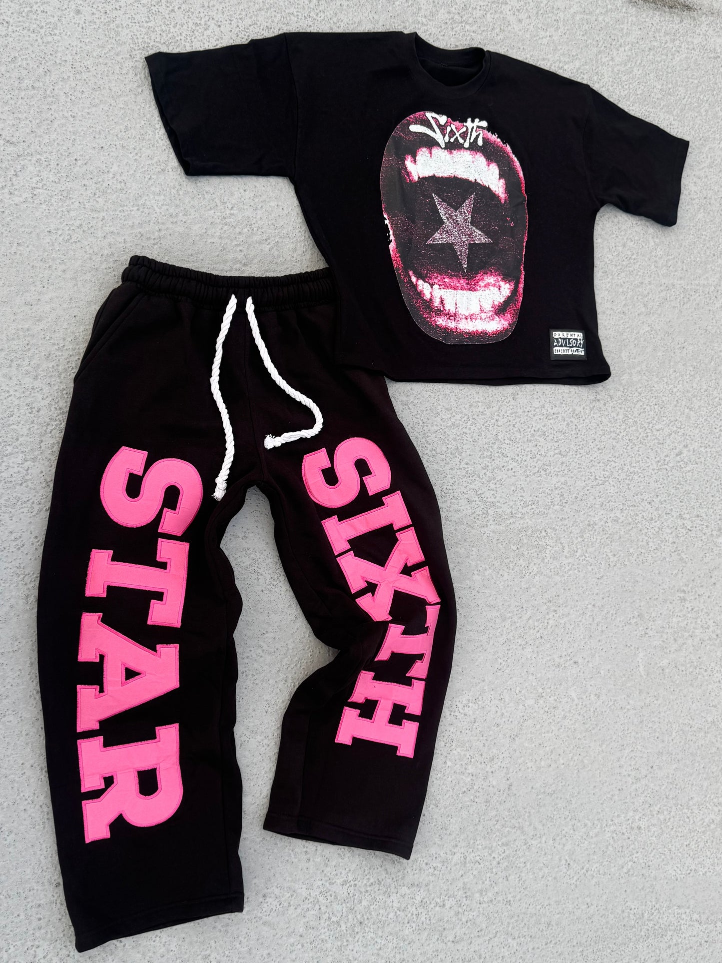 “P!NKSTAR” HEAVYWEIGHT TEE